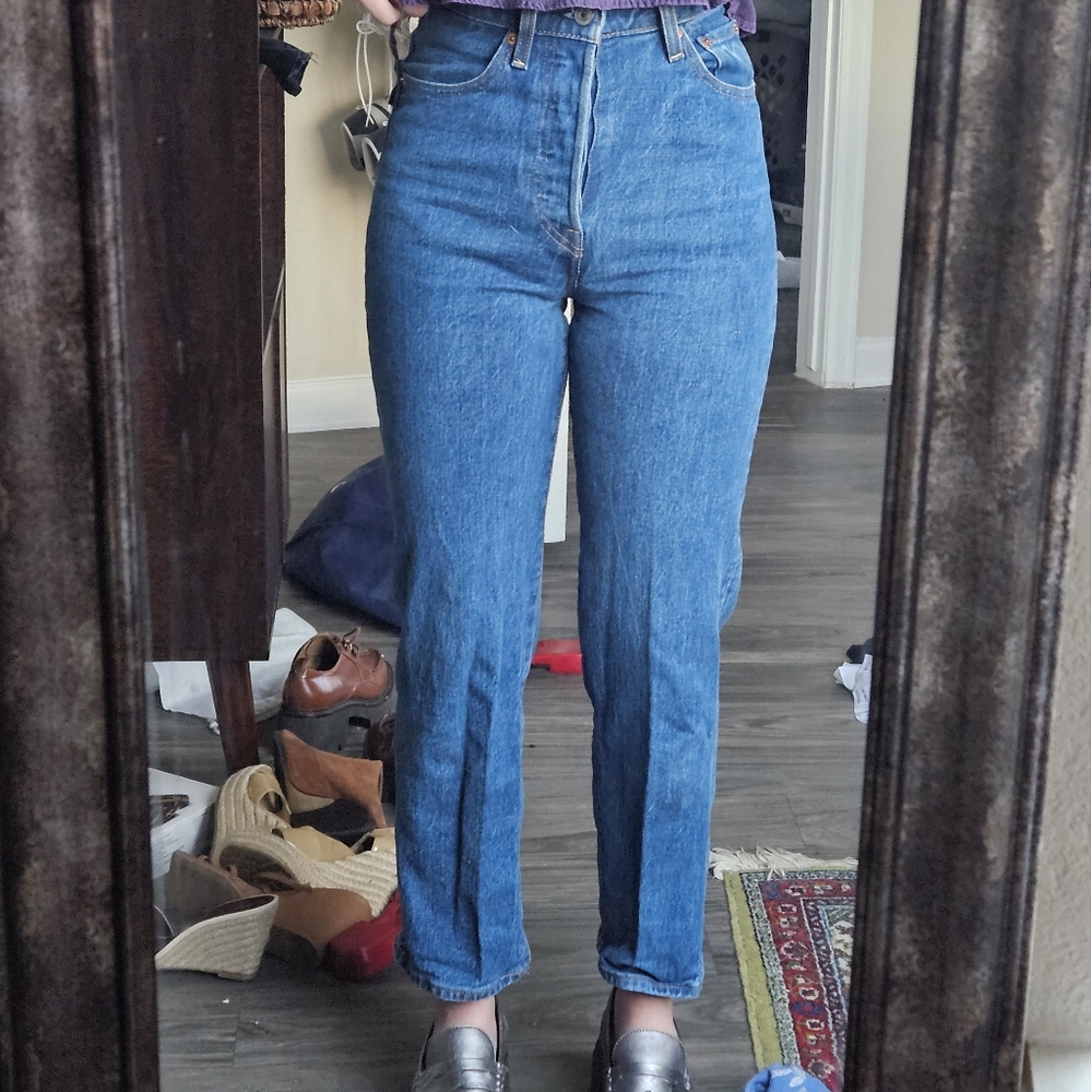 LEVIS- Ribcage Straight Jeans Distressed High-Rise Denim Button Fly